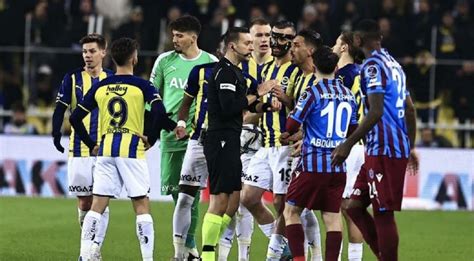 F­e­n­e­r­b­a­h­ç­e­­y­e­ ­c­e­z­a­ ­k­a­p­ı­d­a­